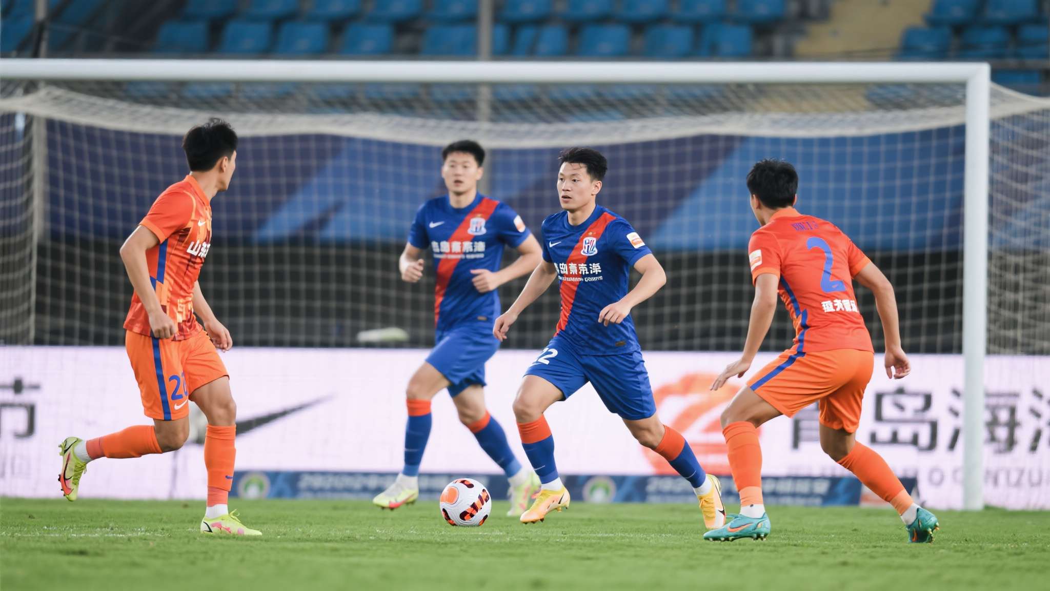 2-0 1-0 0-0中超疯狂一夜!斯坦丘凶猛 郑智又没赢,申花生擒海牛 申花的2-0胜利并非偶然。从比赛节奏的掌控,到两粒进球的选择时机,主队表现出了较